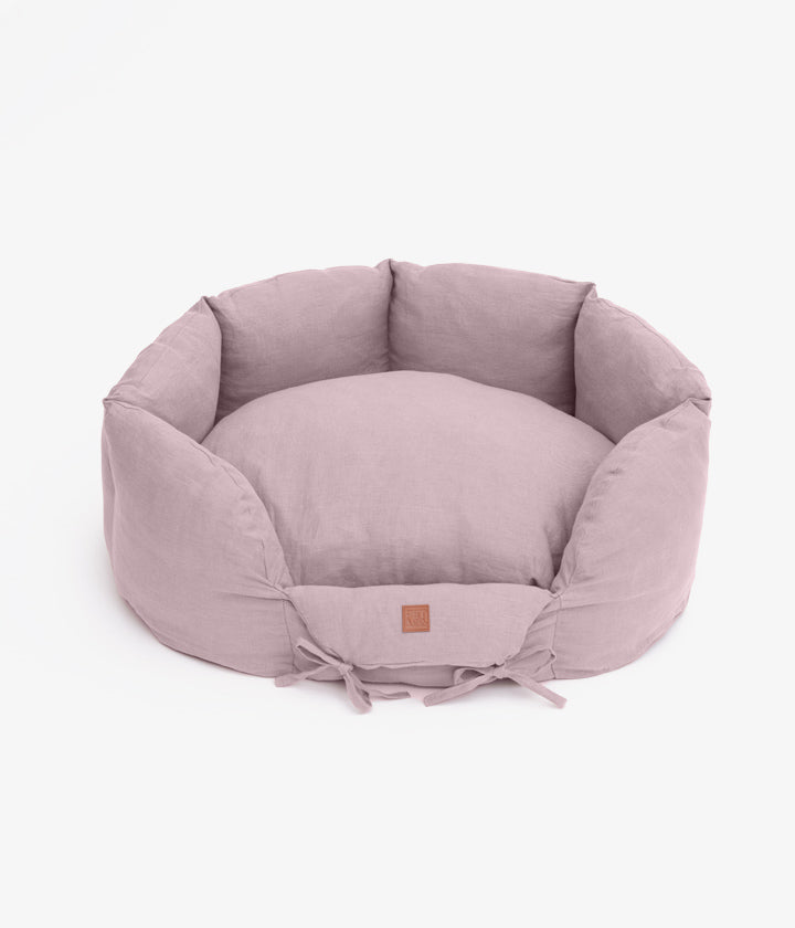 Ronny Leinen - Luxury Dog Bed in Dusky Pink
